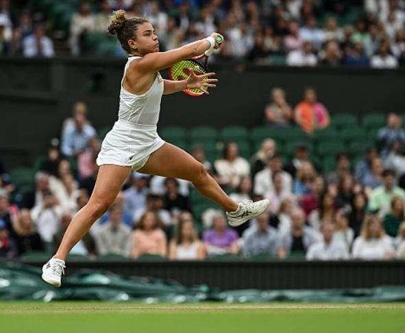 Wimbledon | L'impresa di Jasmine Paolini: batte Vekic e vola in finale