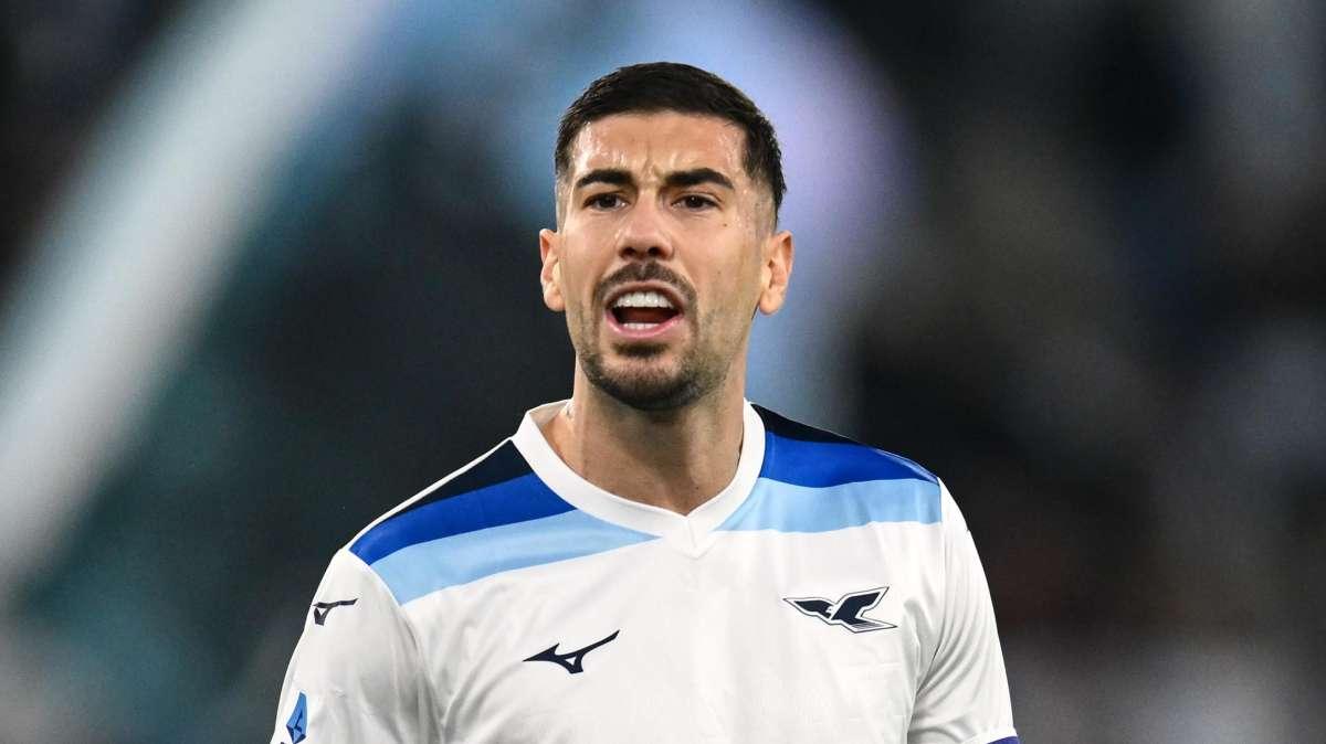 Bologna - Lazio, Zaccagni e i 'complimenti' all'arbitro Colombo: cos'è successo