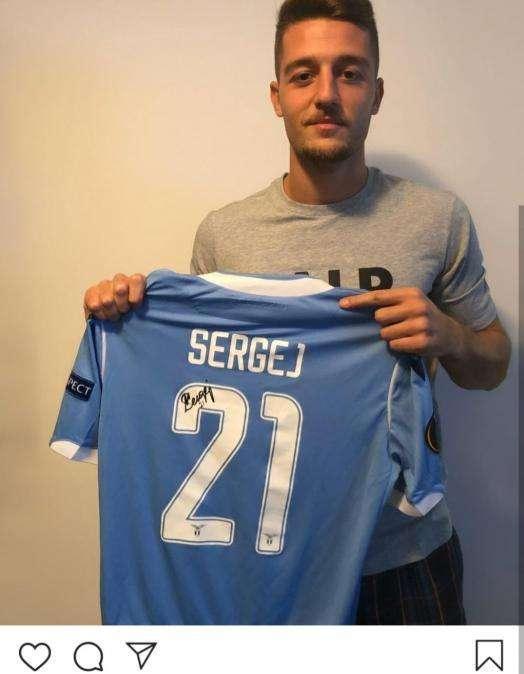 Lazio, una giornata con Milinkovic: in premio la sua maglia autografata - FT