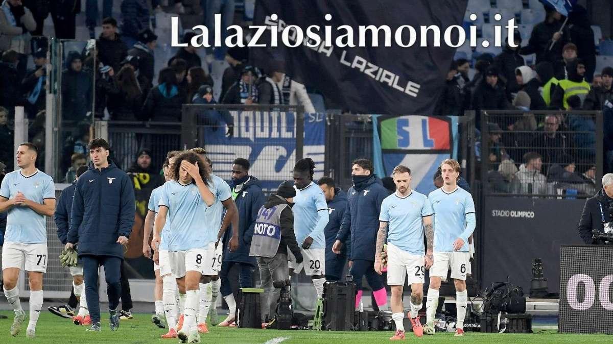 Lazio, la squadra chiede scusa sotto la Nord: la reazione della Curva