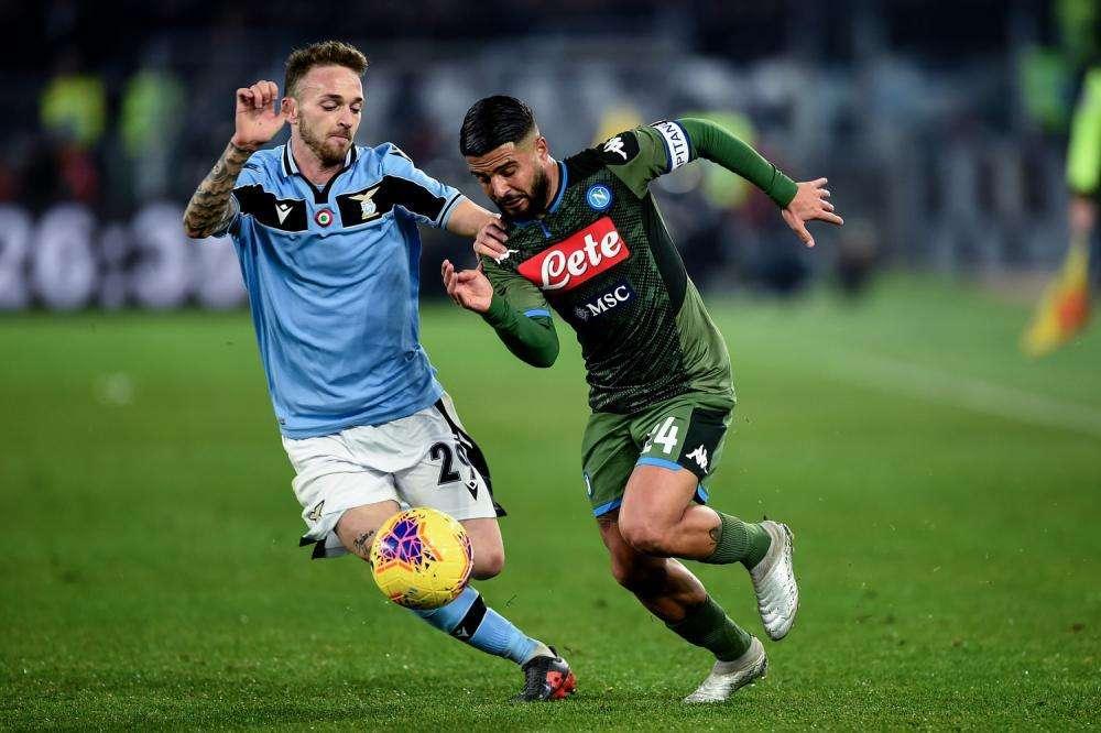 Lazio a perdifiato, corri veloce anche in campo: il confronto con la Roma