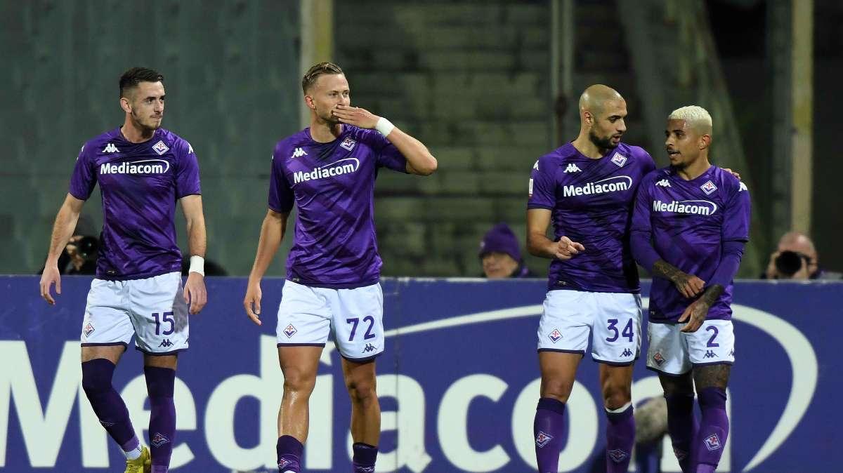 Lazio-Fiorentina, i convocati di Italiano: subito Sirigu, out in due
