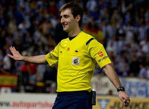 MOVIOLA - Lazio-Feyenoord, gara non difficile per de Burgos. Ma c’è un errore grave…