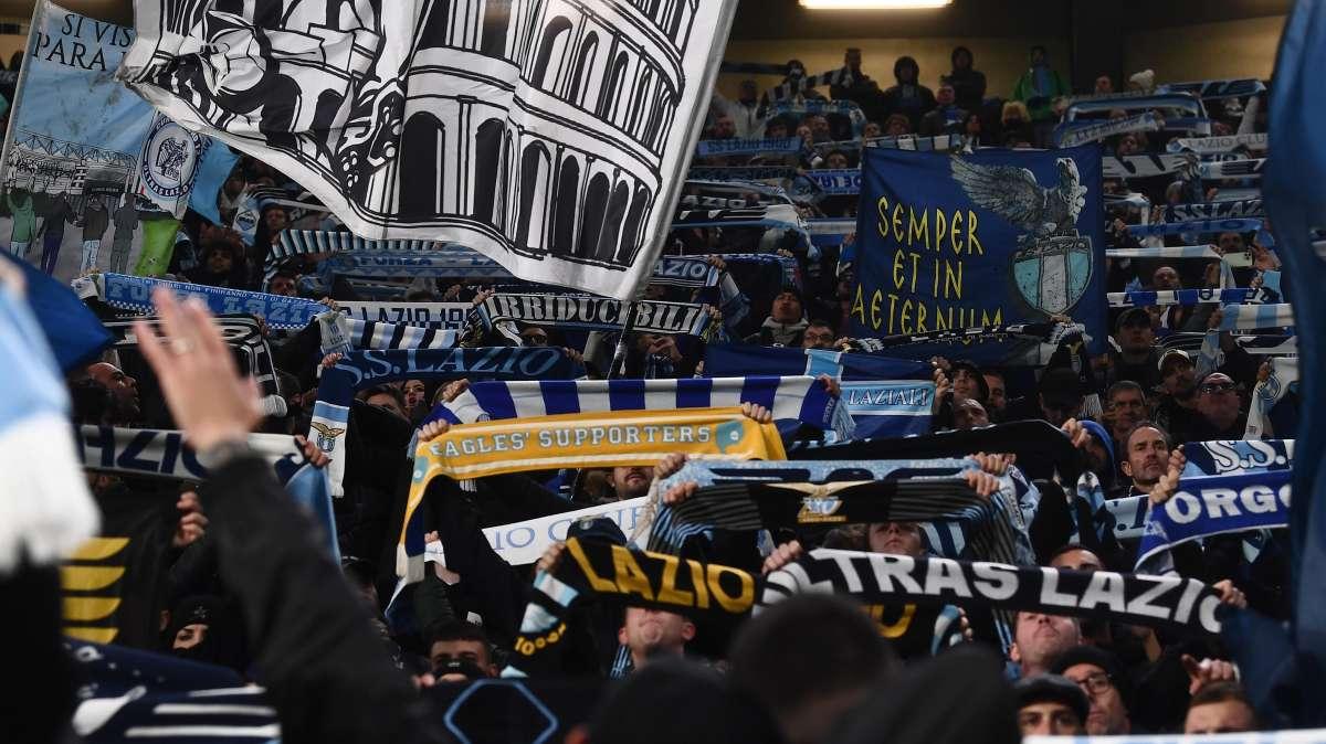 Lazio - Roma, quanta voglia di derby: Olimpico sold-out. E i tifosi...