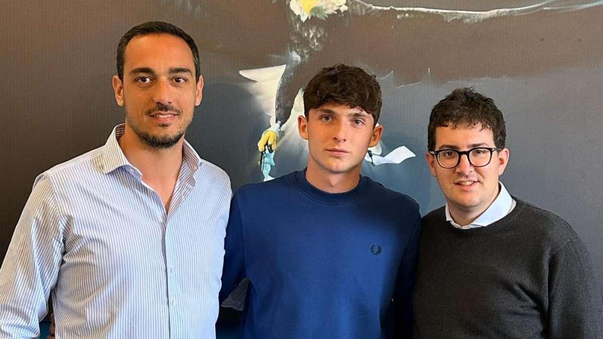 Lazio, Cuzzarella diventa professionista: firmato il primo contratto