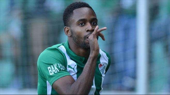 Attacco, il Bursaspor chiede 9 milioni per Bakambu. Thauvin, Tare non molla