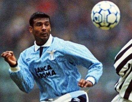 Lazio, la società fa gli auguri ad Aron Winter: il post social - FOTO