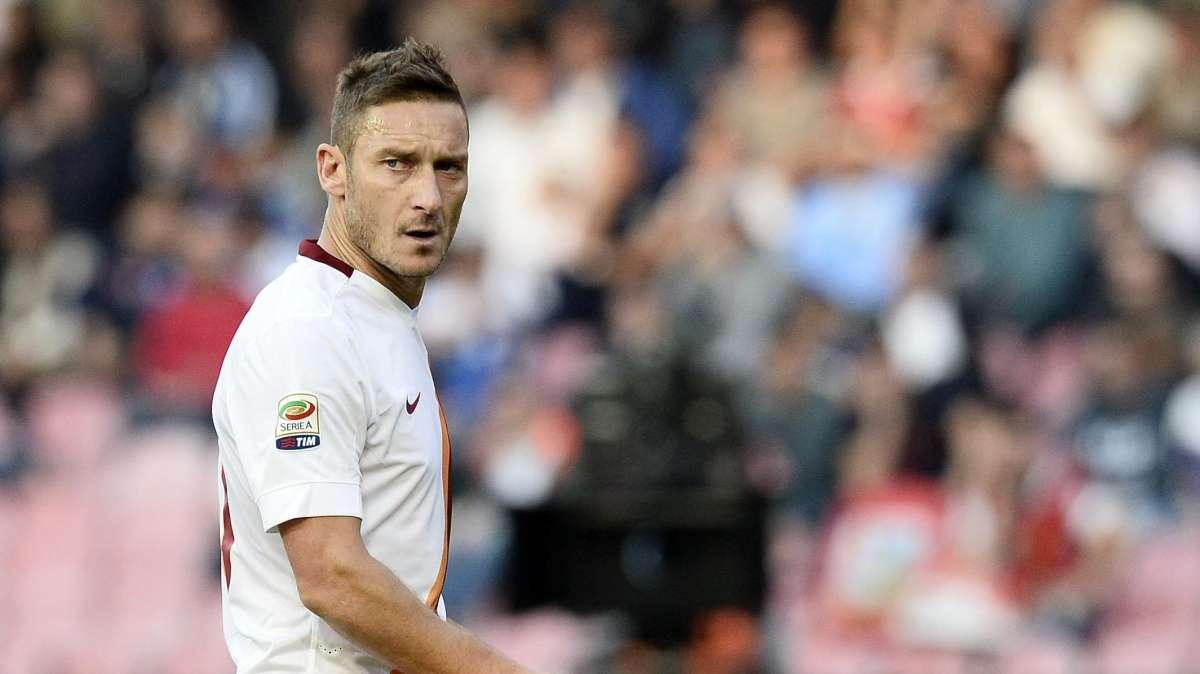 Totti ci spera: "Per la Juve non sarà semplice battere la Lazio"