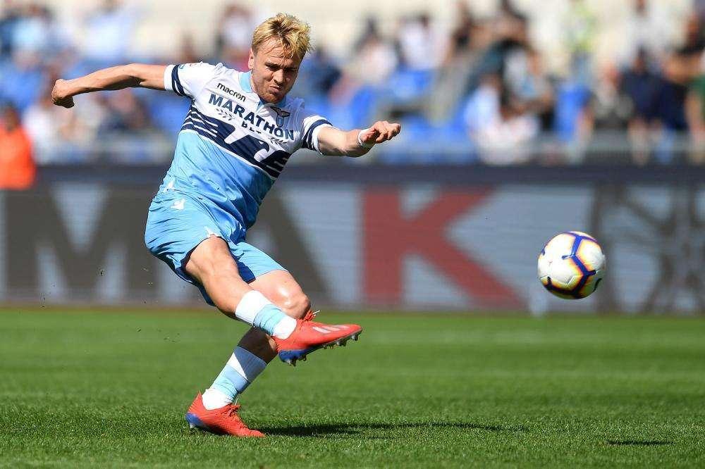 Calciomercato Lazio, la Fiorentina insiste per Patric: le novità