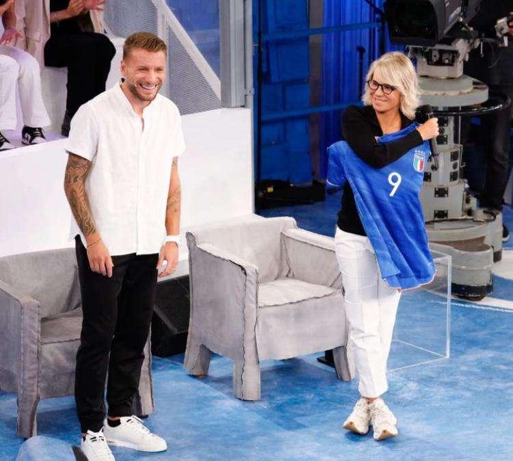 Amici 23 | Ovazione per Ciro Immobile: "Non c'è gloria senza sacrificio. Qui..."