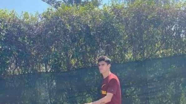 Coronavirus, la Roma 'rompe' la quarantena: allenamento al parco di Casal Palocco - VIDEO