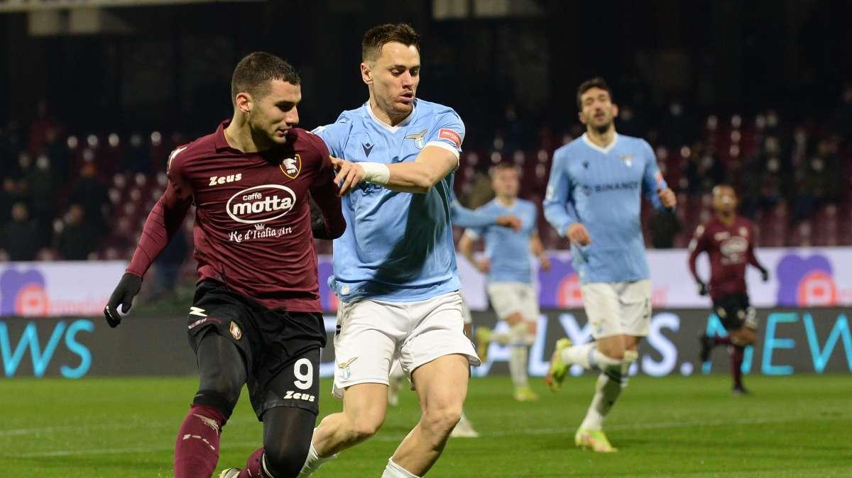Lazio, Patric rinnova a una condizione: in tre verso l'addio