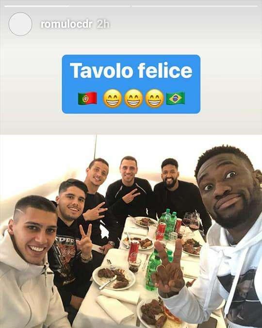 La Lazio si ritrova a tavola: la grigliata a Formello tra cibo e scherzi social - FOTO