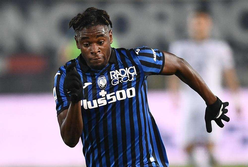 Zapata sulla lite con Ibra: “Non gli ho risposto, ma i tifosi del Milan mi hanno riempito di insulti”