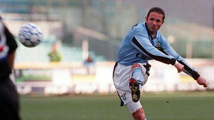 IL PRECEDENTE - 1, 2 e... 3! Il ritornello di Sinisa Mihajlovic, campionissimo delle punizioni