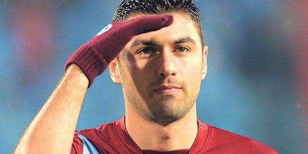 Yilmaz, Lokomotiv Mosca e Trabzonspor d'accordo... Il club annuncia: "Burak ha avviato i colloqui con i russi"... Arda Turan tuona: "Così brucia la sua carriera"