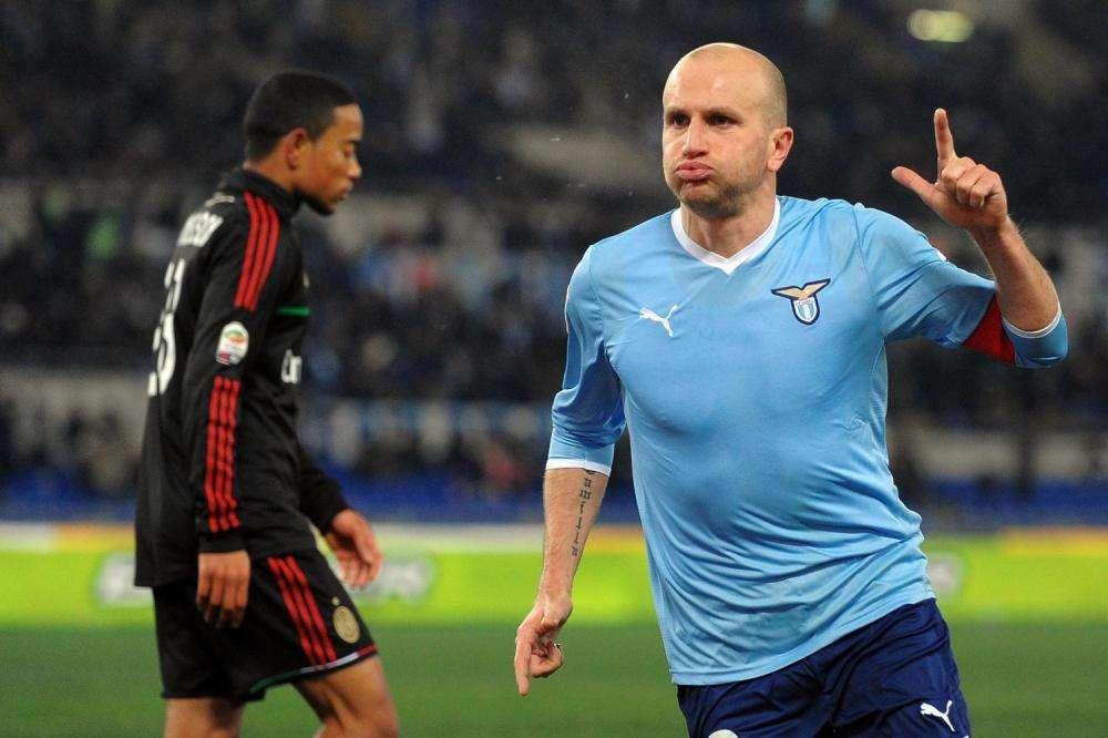 Lazio, Rocchi spegne 42 candeline: gli auguri della società - FOTO