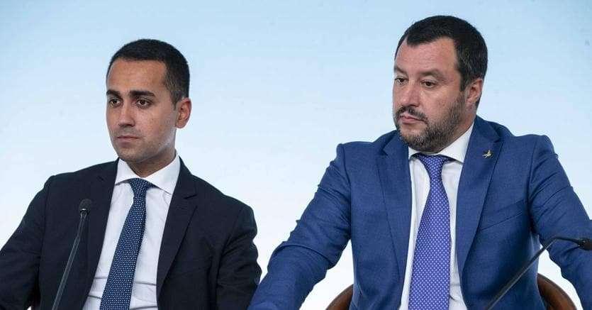 Politica / Taglio parlamentari il 7 ottobre. Di Maio: "Alla faccia di Salvini"
