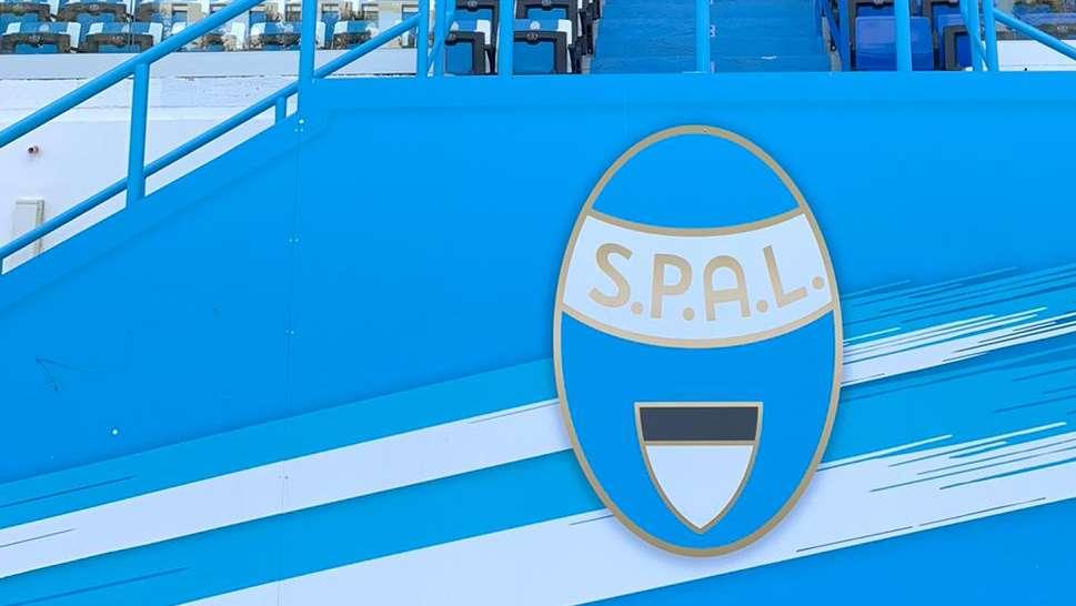 Spal, la rivolta dei tifosi: testa di maiale mozzata davanti al centro sportivo