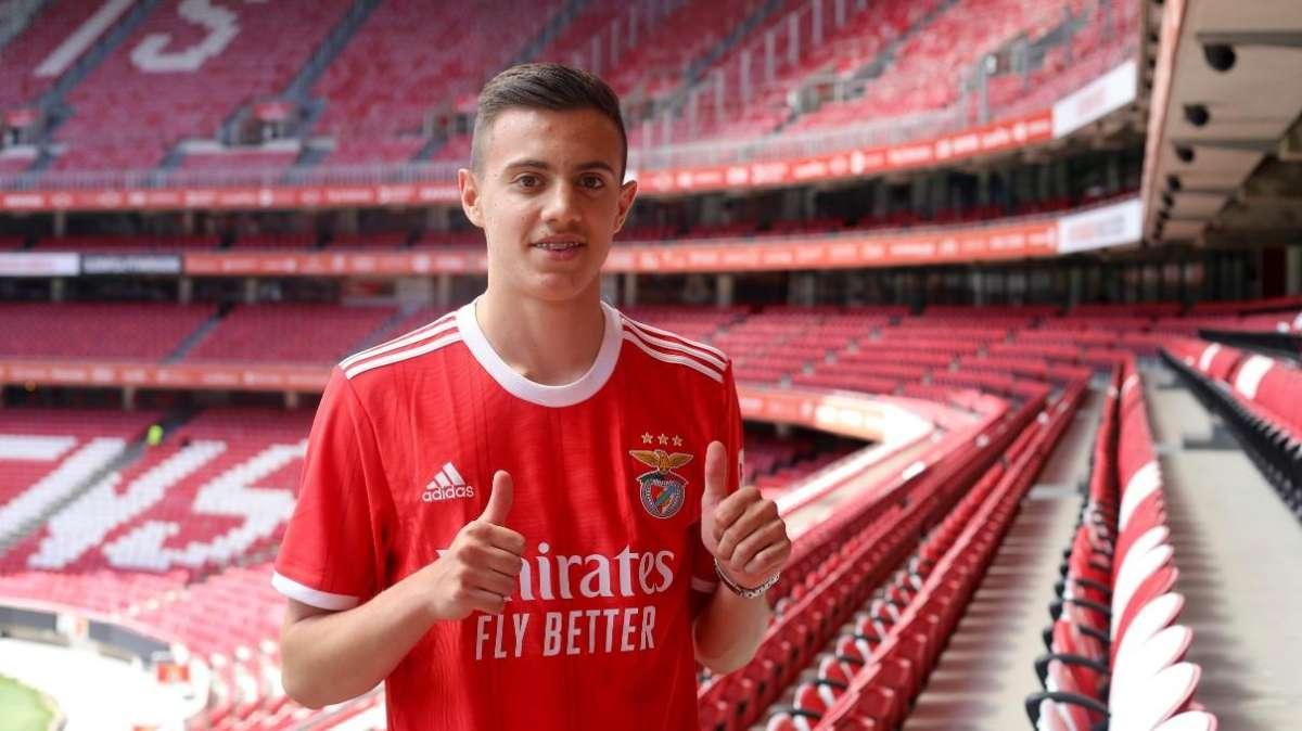 Calciomercato, il Benfica si assicura il figlio di un ex Lazio: le ultime