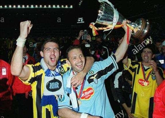 Mihajlovic, il sostegno di Stankovic al sapore di Lazio: “Ti amo fratello” - FT