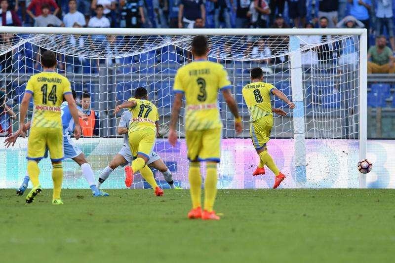 FOTOPARTITA di Lazio-Pescara - Effetto sliding doors, la regia di Cataldi e l'irruenza di Milinkovic