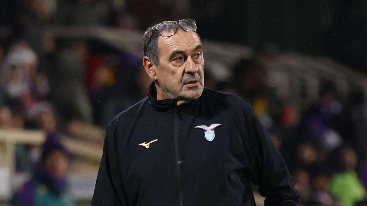Sarri può tornare in panchina: ha ricevuto un'offerta importante da...