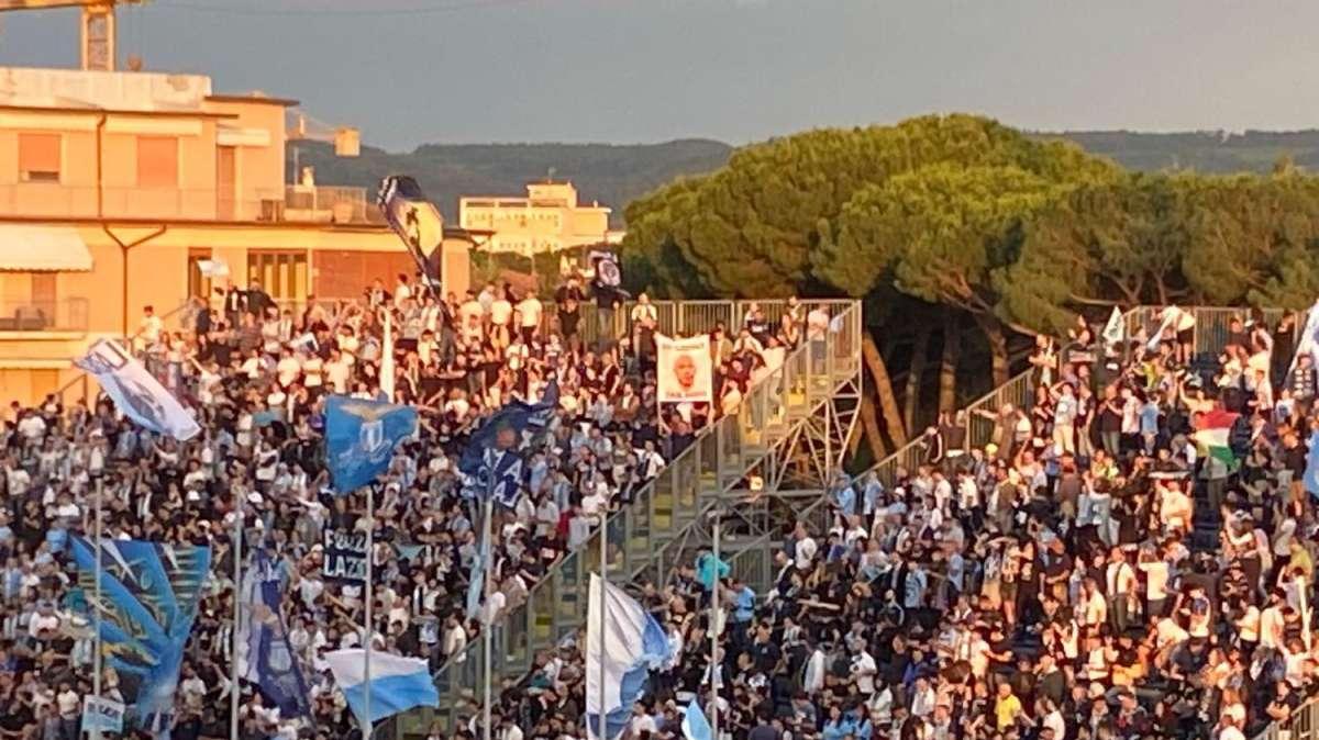 Lazio, lo sfottò alla Roma continua a Empoli: da Taylor alla coreografia - FOTO