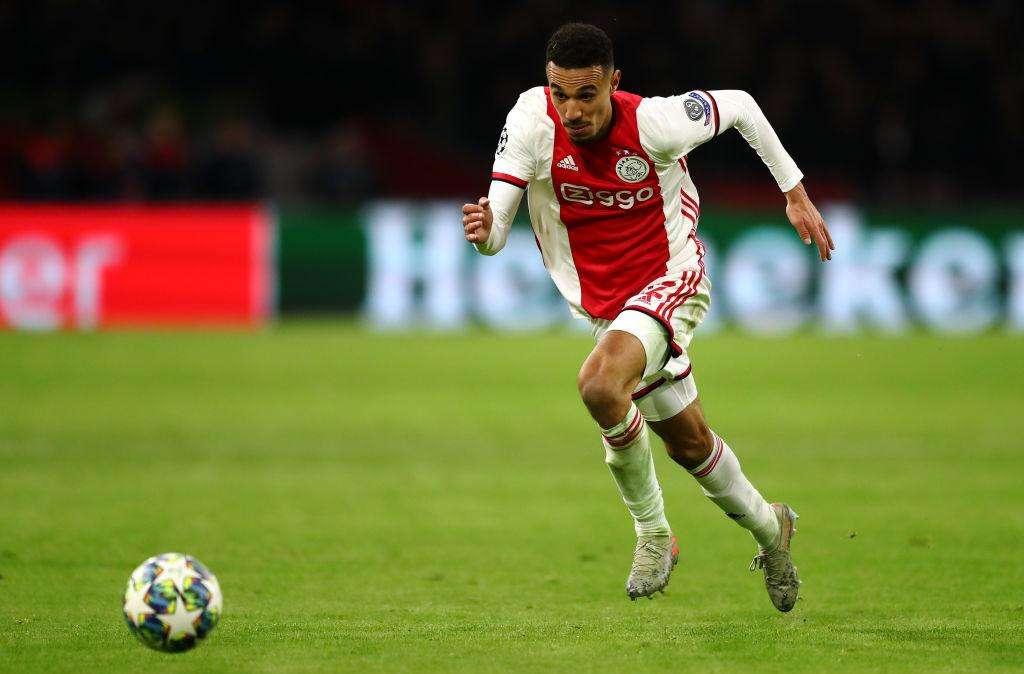 Calciomercato Lazio, caccia agli esterni: da Tsimikas a Mazraoui, tutti i nomi