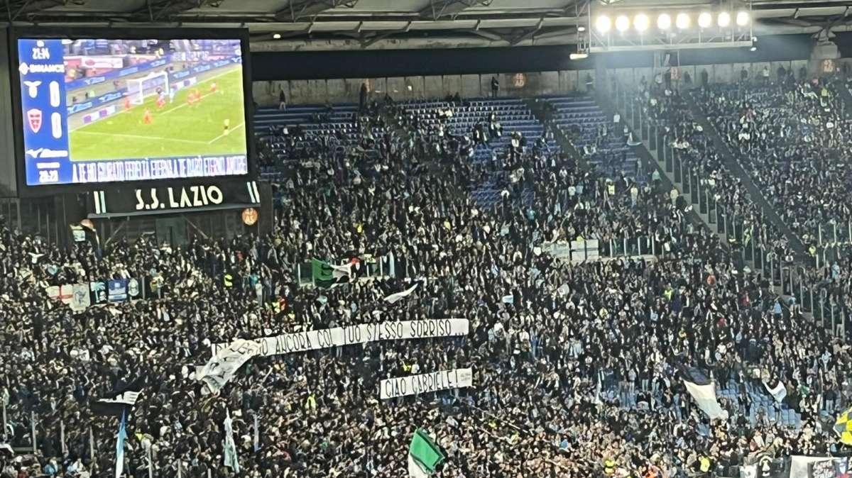 Lazio, il toccante striscione della Curva Nord per Gabriele Sandri - FOTO