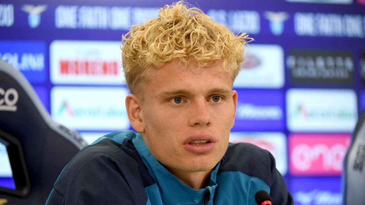 Lazio, Provstgaard: "Sto costruendo un legame con i tifosi, è bello perché..."