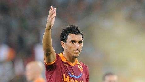 Burdisso carica l'ambiente: "Il derby è già iniziato..." Destro espulso non ci sarà, Osvaldo a rischio prova tv