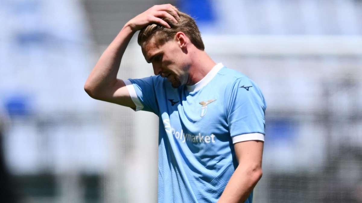 Lazio, Taylor non ha dubbi: "Tornerei subito all'Ajax! È casa mia"