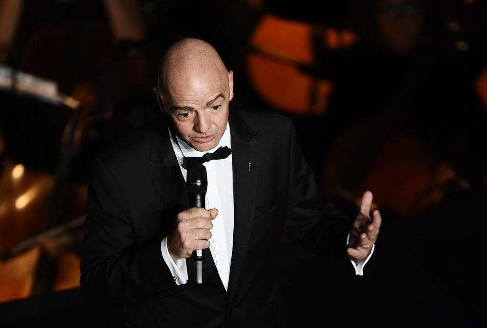 FIFA, Infantino: "Con i vaccini vediamo la luce in fondo al tunnel"