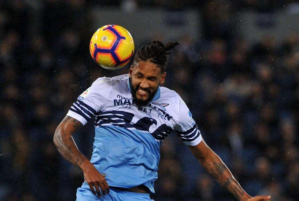 DIRETTA - Calciomercato Lazio, si lavora sulle uscite: non tramonta l'ipotesi Queirós