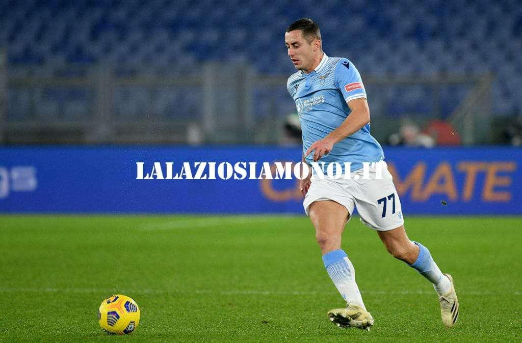 Lazio, Marusic esulta e Milinkovic lo prende in giro: "Roberto Carlos?"