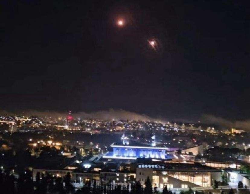 L'Iran ha attaccato Israele: il racconto di una lunga notte 
