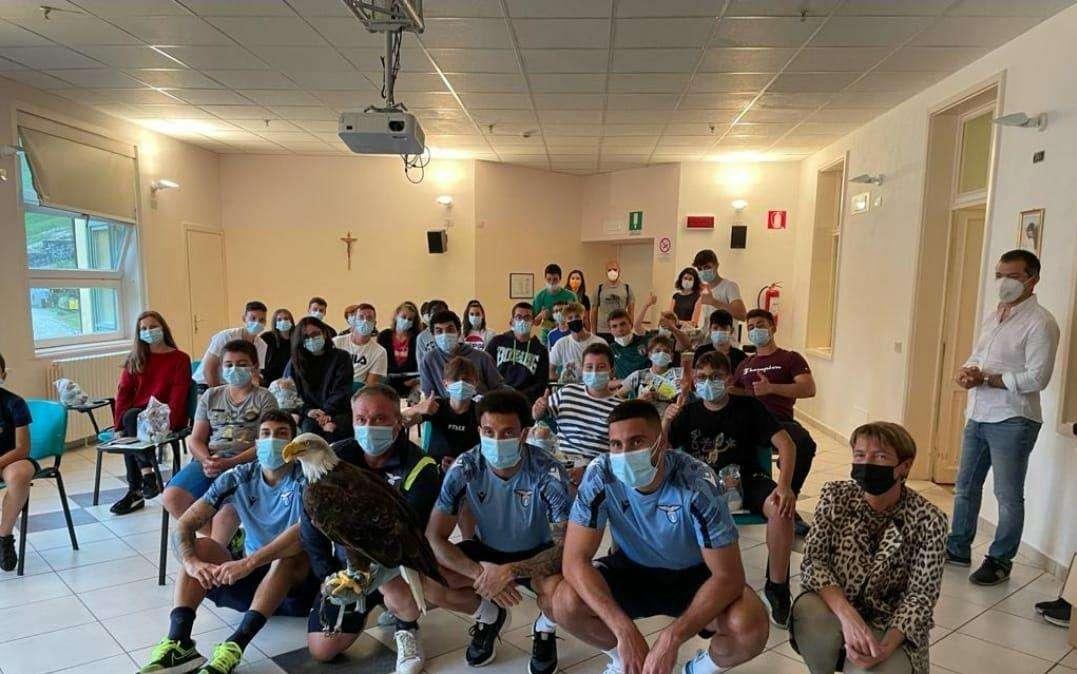 AURONZO GIORNO 13 - Lazio, tre biancocelesti fanno visita al Pio XII di Misurina - FOTO