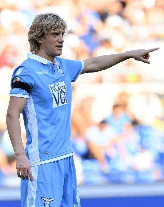 Gli auguri di Basta: "Buon Natale a tutto il mondo biancoceleste, forza Lazio sempre!"