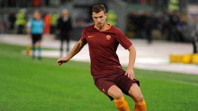 Il derby si avvicina, Dzeko è pronto: "Sarà un match impegnativo, dirà molto sul nostro futuro"