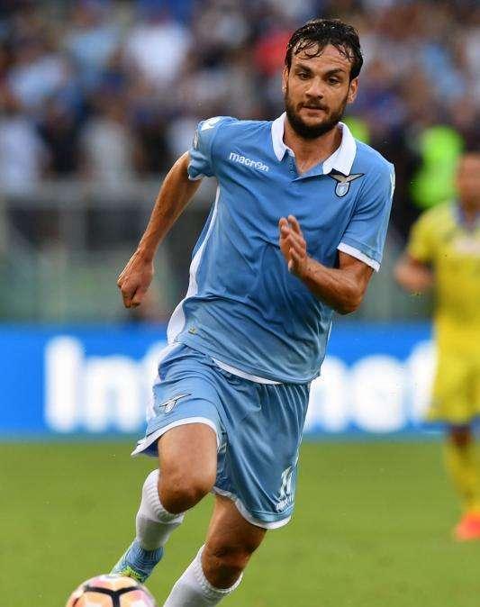 Parolo: "Battiamo il Genoa e non fermiamoci. Con Inzaghi nuova energia, giocherei anche in porta..."