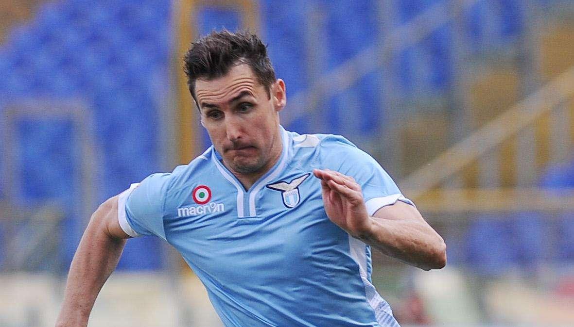 Il presidente del Sion ammette l'interesse per Klose: "Voglio chiedere informazioni su di lui"