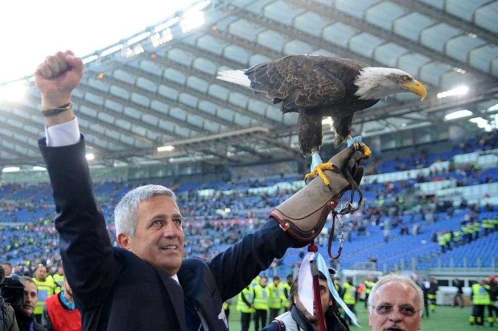 Petkovic: "Lazio, che giornata il 26 maggio! Un anno e mezzo bellissimo, auguri!"
