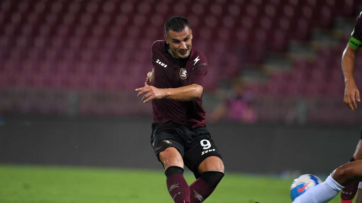 Calciomercato Lazio, Sarri spinge per Bonazzoli: la situazione