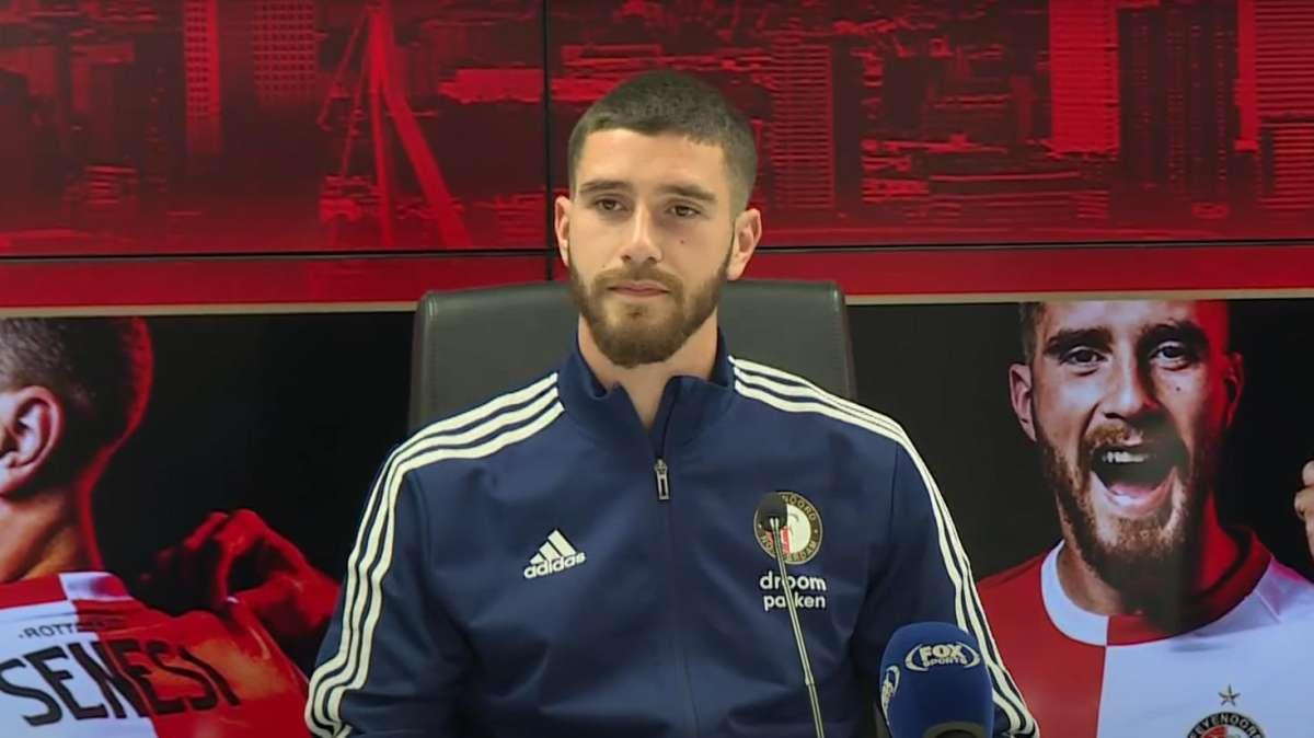 Calciomercato Lazio, per la difesa si monitora Senesi: ma piace ad altre due big