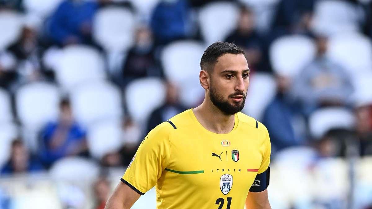 Donnarumma miglior portiere, ecco il premio Yascin: i complimenti di Immobile - FOTO