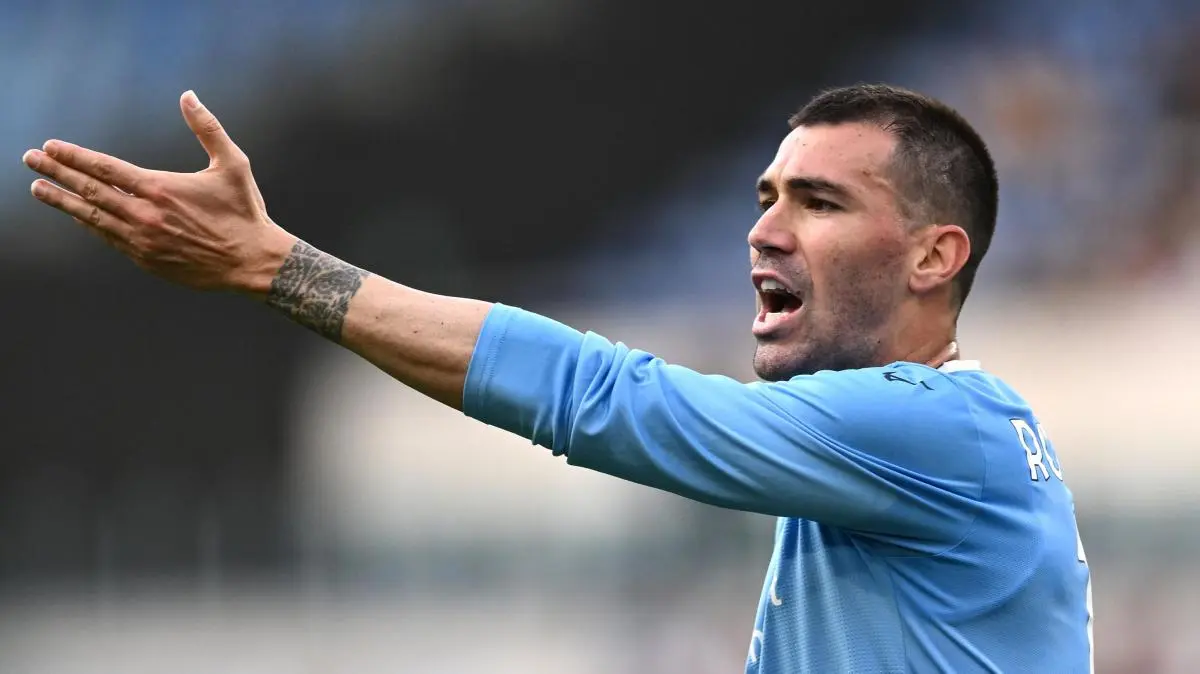 Lazio, Romagnoli ufficializza l'addio: "Avrei voluto salutarvi in altro modo" - VD