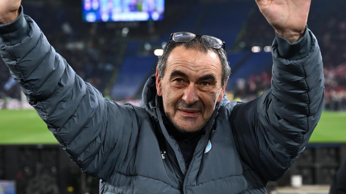 Sarri e il messaggio ai tifosi della Lazio: "Gli voglio bene al netto di tutto"