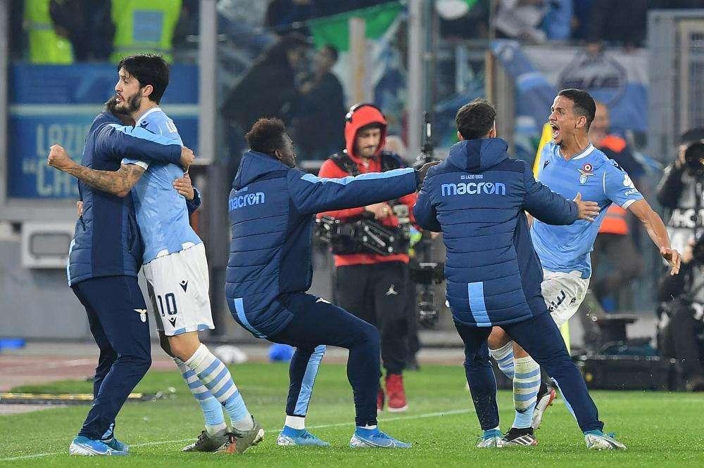 Lazio, si celebra ovunque il tris alla Juve: le prime pagine dei quotidiani - FT