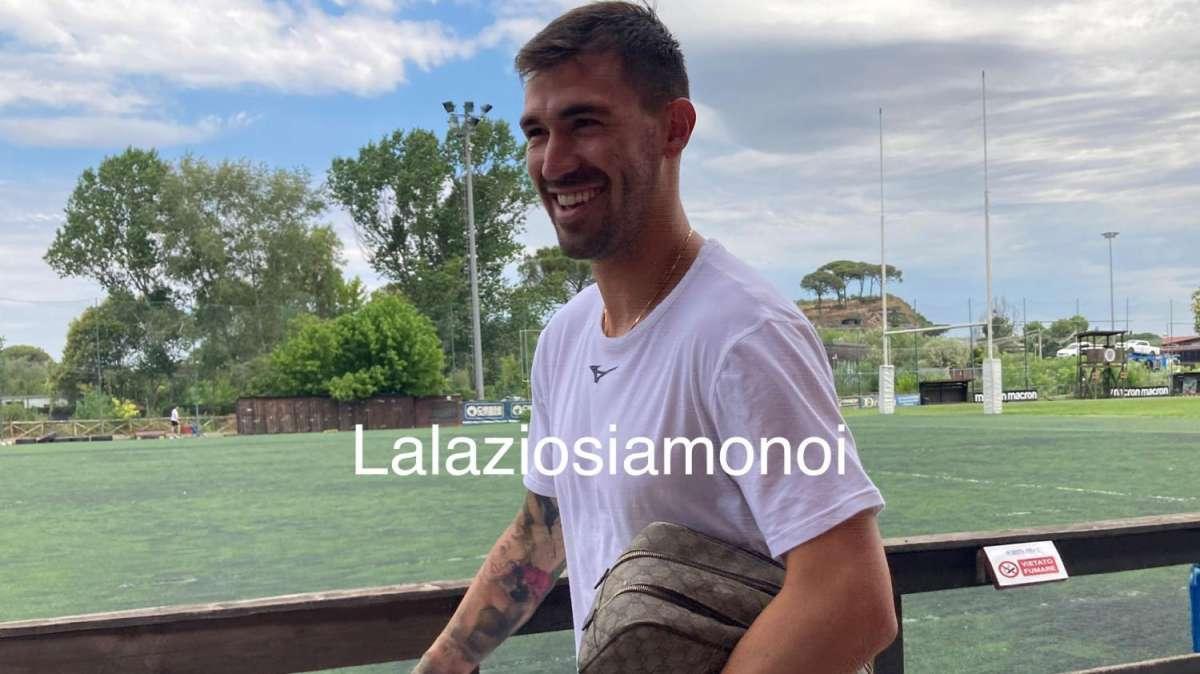 Lazio, restyling per Romagnoli: ricevuto il battesimo da Figaro - FOTO
